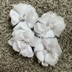 White Flower Hair Clip with Pearls and Diamonds